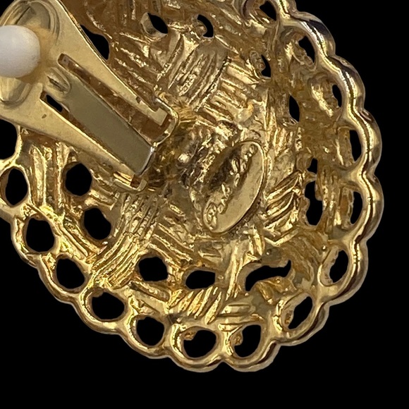 Vintage Park Lane Huge Black Lucite Clip Earrings - Picture 6 of 6